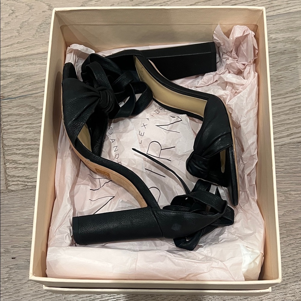 Alexandre Birman Black Leather Heels with Ribbon Detail